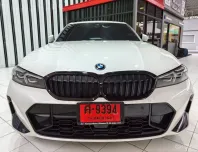 BMW 3 Series 2.0 330e 2023 รถสวย ไมล์น้อย มือเดียวป้ายแดง  