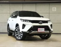 2023 Toyota FORTUNER 2.4 Legender (Black top) SUV AT ไมล์แท้ 3 หมื่น รับประกัน 5 ปี 150,000 KM B5184