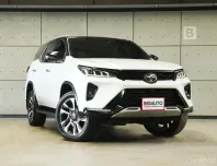 2023 Toyota FORTUNER 2.4 Legender (Black top) SUV AT ไมล์แท้ รับประกันตัวรถ 5 ปี 150,000 KM B4502