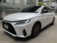 2025 TOYOTA YARIS ATIV 1.2 NIGHT SHADE รุ่นพิเศษ AUTO สีขาวมุก-หลังคาดำ วิ่งน้อย 8,509 กม. รถสวยใหม่