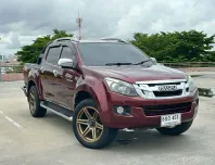  รถสภาพดี มีประกัน Isuzu D-Max V-Cross 3.0 Z-Prestige  Double cab เกียร์ MT 4 WD สีแดง ปี 2013 
