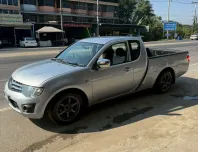 2011 Mitsubishi TRITON 2.5 รถกระบะ 