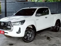 TOYOTA HILUX REVO 2.4 PRERUNNER MID CAB TOP ปี2022 จด ปี2023 mnc โฉมหมูป่า เกียร์ AUTO สีขาว