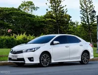 2016 Toyota COROLLA 1.8 รถเก๋ง 4 ประตู รถสวย ไมล์น้อย 60,000 km แท้ ๆ  