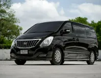 Hyundai H-1 Elite ปี 2017 รถรุ่นพิมพ์นิยม เครื่องไม่มีอืด รถมือเดียว ป้ายแดง 