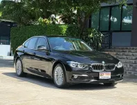 2018 BMW 320D รถมือเดียวป้ายแดง รถออกศูนย์ BMW THAILAND วิ่งน้อย เข้าศูนย์ตลอด รถไม่มีอุบัติเหตุครับ
