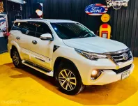 TOYOTA FORTUNER 2.8 V 2016 4WD TOP สภาพใหม่ ไมล์น้อย  มือเดียวป้ายแดง  