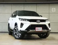 2022 Toyota FORTUNER 2.4 Legender (Black top) SUV AT ไมล์แท้ รับประกันตัวรถ 5 ปี 150,000 KM B6771