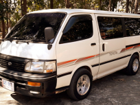 รถตู้ TOYOTA HIACE