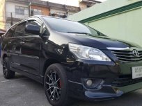โตโยต้า อินโนว่า innova ปี 2012 หน้าแชมป์ เครื่อง 2.0 G เบนซิลLPG