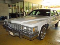 ขายด่วน! CADILLAC de Ville รถเก๋ง 4 ประตู ที่ bangkok