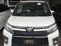 TOYOTA Voxy ราคาถูก