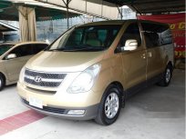 2011 HYUNDAI H-1 van สวยสุดๆ