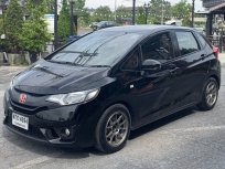 ขาย Honda Jazz GK 1.5 S A/T 2015 สีดำ ไมล์3หมื่นโล