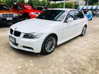 2010 BMW 320d M Sport Touring sedan 