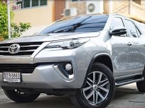 2016 Toyota Fortuner 2.7 V suv 