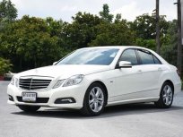 Benz E200 CGI Sedan Avantgarde ปี 2010.