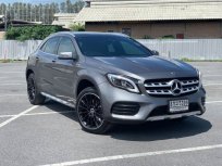 Benz GLA250 AMG Top สุด (ตัว change) หลังคาแก้ว.