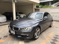 BMW 320i luxury ปี 2012 