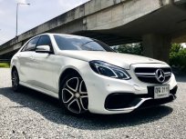 2010 Mercedes-Benz E200 CGI sedan 