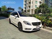 Benz B180 CDI ดีเซล อัตราเร่งดีและประหยัดนำ้มัน ปี 2012.
