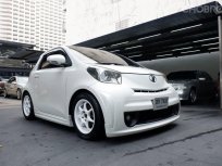 Toyota IQ ปี 2010.