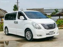 2016 HYUNDAI GRAND STAREX 2.5 VIP 