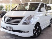 2011 HYUNDAI GRAND STAREX A/T.