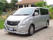 Hyundai H1 ปี 2016.