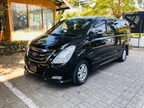 2010 Hyundai H-1 2.5 Deluxe รถตู้/MPV 
