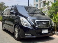 Hyundai Grand Starex 2.5d (A/T) 2015 รถมือสอง .