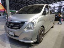 2014 Hyundai H-1 Touring รถตู้/MPV รถมือสองราคาดี