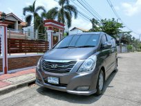 รถมือสอง HYUNDAI H-1 รุ่น 2.5 EXECUTIVE ปี 2011แท้ มีเดียวป้ายแดง วิ่ง3หมื่นแท้ๆๆๆๆๆ
