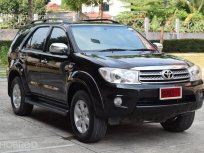 2009 Toyota Fortuner 2.5 V SUV 