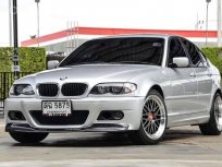 2004 BMW 318i SE รถเก๋ง 4 ประตู 