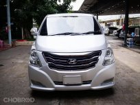 HYUNDAI H-1 Grand Maesto Van ปี 2008