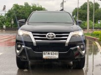 TOYOTA FORTUNER 2.4 V 4WD 2017  ราคา 1,090,000 บาท  Mile 70,000 km