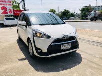 2017 Toyota Sienta 1.5 G รถเก๋ง 5 ประตู 