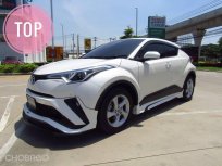 2019 Toyota C-HR Mid รถเก๋ง 5 ประตู 