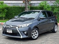 2015 Toyota YARIS 1.2 E รถเก๋ง 4 ประตู รถซื้อสดมือเดียวป้ายแดงออกห้าง สวยจัด  ใช้น้อย พร้อมใช้จริงๆ  ประหยัดน้ำมันมาก 