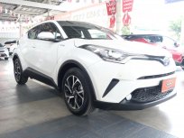 2019 Toyota C-HR HV Hi รถเก๋ง 5 ประตู 