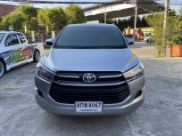 Toyota Innova 2.0 E 2019