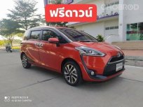 2017 Toyota Sienta 1.5 V มีเครดิตหรือไม่มีฟรีดาวน์