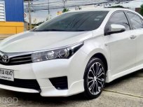 2015 Toyota Corolla Altis 1.8 ESPORT รถเก๋ง 4 ประตู 