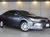 2016 Toyota CAMRY 2.0 G รถเก๋ง 4 ประตู 