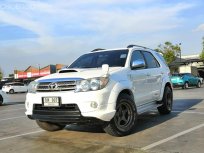 👉TOYOTA FORTUNER 3.0 V. 4WD.TRD.2