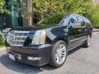 CADILLAC ESCARADE 6.2 L Vip ปี16 รถออกwattana auto sale มีประวัติเซอวิส ใช้งาน50000กิโล แต่งvipไปหลายแสน 