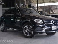 Mercedes Benz GLC 220d 2,200 CC Diesel 2019แรงดี ประหยัด รถมือเดียว สวยๆไม่เคยทำสี วารันตีถึง ส.ค 2022