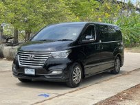  2018 Hyundai H1 2.5 Elite | ชุดเบาะ VIP พร้อมคอนโซลกลาง ของแต่งร่วมแสนจาก TRK