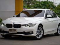 2015 BMW 320i LUXURY รถเก๋ง 4 ประตู 